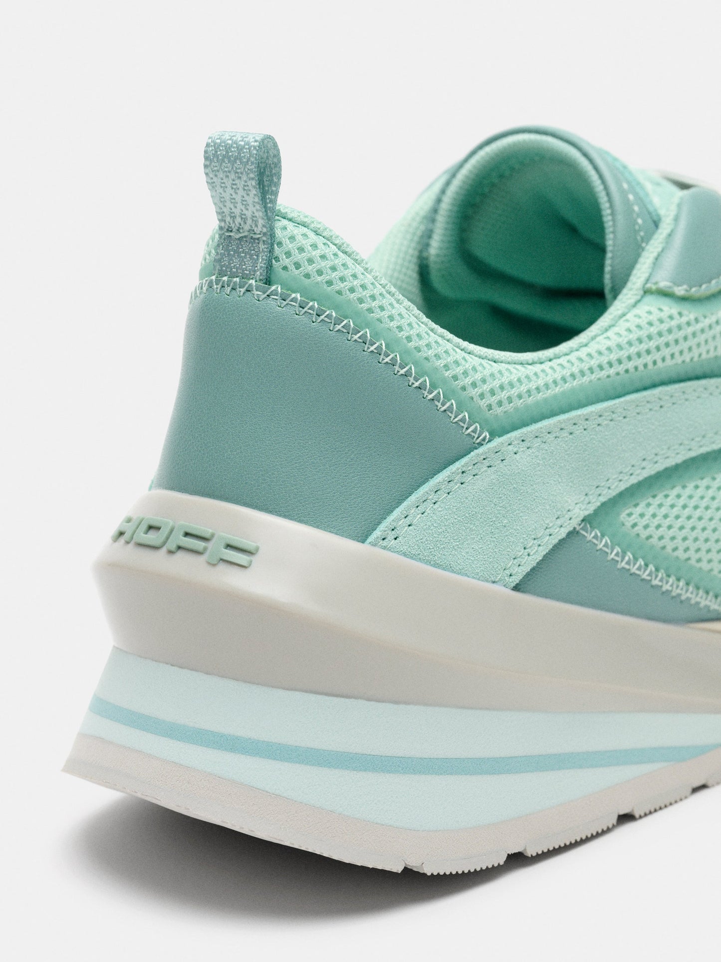 Seven Runner Aquamarine